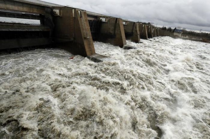 &Omicron;&iota; &phi;&upsilon;&sigma;&iota;&kappa;&epsilon;́&sigmaf; &kappa;&alpha;&tau;&alpha;&sigma;&tau;&rho;&omicron;&phi;&epsilon;́&sigmaf; &kappa;&alpha;&tau;&epsilon;́&gamma;&rho;&alpha;&psi;&alpha;&nu; &alpha;&upsilon;́&xi;&eta;&sigma;&eta; &tau;&omicron; 2018