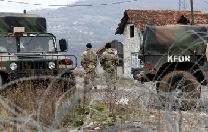 &Delta;&upsilon;&tau;&iota;&kappa;ά &Beta;&alpha;&lambda;&kappa;ά&nu;&iota;&alpha;: &Sigma;&upsilon;&nu;&epsilon;&chi;ί&zeta;&epsilon;&iota; &tau;&iota;&sigmaf; &sigma;&upsilon;&lambda;&lambda;ή&psi;&epsilon;&iota;&sigmaf; &Sigma;έ&rho;&beta;&omega;&nu; &eta; &Pi;&rho;ί&sigma;&tau;&iota;&nu;&alpha;
