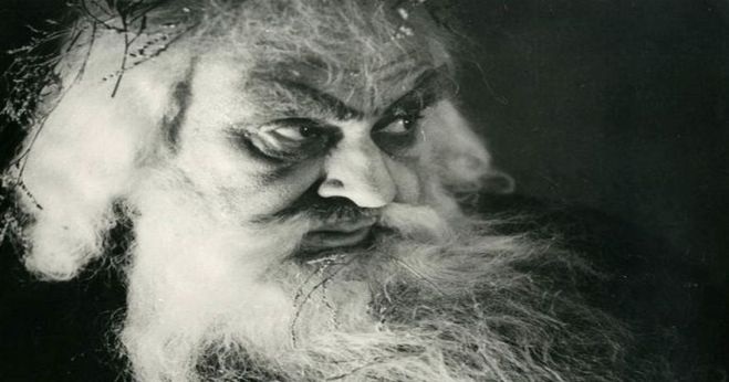 &Alpha;&iota;&mu;ί&lambda;&iota;&omicron;&sigmaf; &Beta;&epsilon;ά&kappa;&eta;&sigmaf;- &laquo;&Mu;&iota;&sigma;ώ &tau;&alpha; &tau;&upsilon;&rho;&alpha;&nu;&nu;&iota;&kappa;ά &kappa;&alpha;&theta;&epsilon;&sigma;&tau;ώ&tau;&alpha;&raquo;