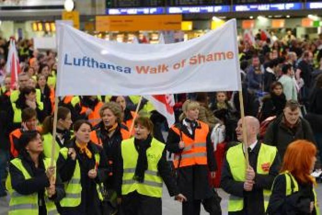 &Gamma;&epsilon;&rho;&mu;&alpha;&nu;ί&alpha;: &Epsilon;&omega;&sigmaf; &kappa;&alpha;&iota; 22.000 &alpha;&pi;&omicron;&lambda;ύ&sigma;&epsilon;&iota;&sigmaf; &pi;&rho;&omicron;&omega;&theta;&omicron;ύ&nu;&tau;&alpha;&iota; &sigma;&tau;&eta; &laquo;Lufthansa&raquo;