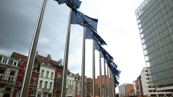 &Eta; &Epsilon;&upsilon;&rho;&omega;&pi;&alpha;ϊ&kappa;ή &Epsilon;&pi;&iota;&tau;&rho;&omicron;&pi;ή &pi;&alpha;&zeta;&alpha;&rho;&epsilon;ύ&epsilon;&iota; &kappa;&upsilon;&rho;ώ&sigma;&epsilon;&iota;&sigmaf; -&pi;&omicron;&upsilon; &epsilon;&pi;&iota;&beta;&lambda;ή&theta;&eta;&kappa;&alpha;&nu; &kappa;&alpha;&tau;ά &tau;&eta;&sigmaf; &Mu;ό&sigma;&chi;&alpha;&sigmaf;- &gamma;&iota;&alpha; &sigma;&iota;&tau;&eta;&rho;ά...