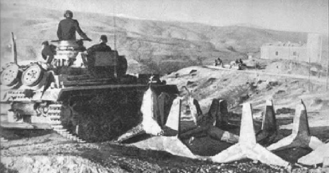 6 &Alpha;&pi;&rho;&iota;&lambda;ί&omicron;&upsilon; 1941: &Eta; &nu;&alpha;&zeta;&iota;&sigma;&tau;&iota;&kappa;ή &Gamma;&epsilon;&rho;&mu;&alpha;&nu;ί&alpha; &epsilon;&pi;&iota;&tau;ί&theta;&epsilon;&tau;&alpha;&iota; &sigma;&tau;&eta;&nu; &Epsilon;&lambda;&lambda;ά&delta;&alpha;