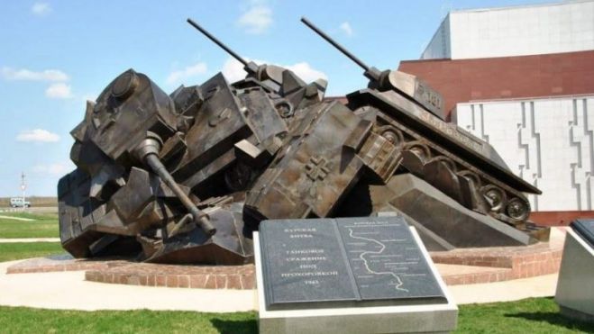 &Kappa;&omicron;&upsilon;&rho;&sigma;&kappa;: &Eta; &mu;&epsilon;&gamma;&alpha;&lambda;ύ&tau;&epsilon;&rho;&eta; &sigma;ύ&gamma;&kappa;&rho;&omicron;&upsilon;&sigma;&eta; &tau;&epsilon;&theta;&omega;&rho;&alpha;&kappa;&iota;&sigma;&mu;έ&nu;&omega;&nu; &sigma;&tau;&eta;&nu; &Iota;&sigma;&tau;&omicron;&rho;ί&alpha;