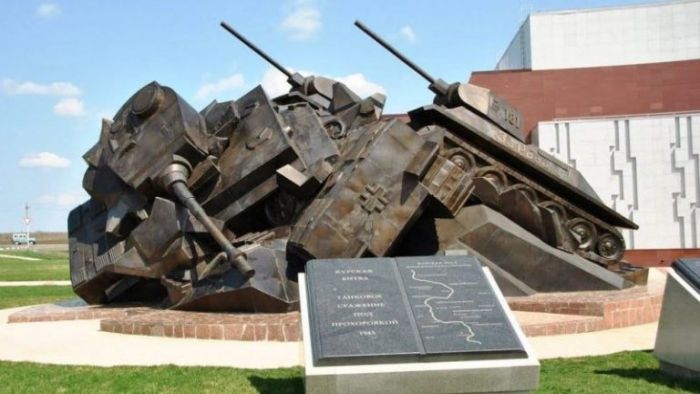 &Kappa;&omicron;&upsilon;&rho;&sigma;&kappa;: &Eta; &mu;&epsilon;&gamma;&alpha;&lambda;ύ&tau;&epsilon;&rho;&eta; &sigma;ύ&gamma;&kappa;&rho;&omicron;&upsilon;&sigma;&eta; &tau;&epsilon;&theta;&omega;&rho;&alpha;&kappa;&iota;&sigma;&mu;έ&nu;&omega;&nu; &sigma;&tau;&eta;&nu; &Iota;&sigma;&tau;&omicron;&rho;ί&alpha;