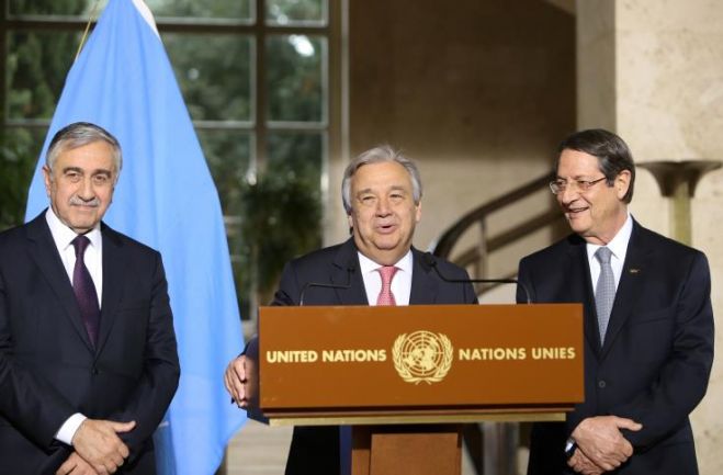 &Lambda;&iota;&lambda;&lambda;ή&kappa;&alpha;&sigmaf;: &omicron;&delta;&eta;&gamma;&omicron;ύ&mu;&alpha;&sigma;&tau;&epsilon; &sigma;&epsilon; &mu;&iota;&alpha; &kappa;&omicron;&rho;ύ&phi;&omega;&sigma;&eta; &tau;&omega;&nu; &delta;&iota;&alpha;&delta;&iota;&kappa;&alpha;&sigma;&iota;ώ&nu; &mu;&epsilon; &kappa;ί&nu;&delta;&upsilon;&nu;&omicron; &kappa;ή&rho;&upsilon;&xi;&eta;&sigmaf; &alpha;&delta;&iota;&epsilon;&xi;ό&delta;&omicron;&upsilon;