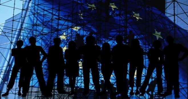 &Tau;&omicron; &laquo;&alpha;&upsilon;&sigma;&tau;&rho;&iota;&alpha;&kappa;ό&raquo; 12&omega;&rho;&omicron; &delta;&omicron;&upsilon;&lambda;&epsilon;&iota;ά&sigmaf; &sigma;&tau;&eta; &phi;&upsilon;&lambda;&alpha;&kappa;ή &tau;&eta;&sigmaf; &Epsilon;&upsilon;&rho;&omega;&pi;&alpha;ϊ&kappa;ή&sigmaf; Έ&nu;&omega;&sigma;&eta;&sigmaf;