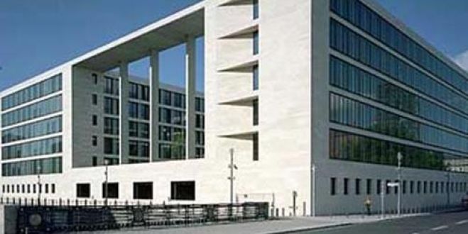 &Epsilon;&kappa;&alpha;&tau;&omicron;&nu;&tau;ά&delta;&epsilon;&sigmaf; &Tau;&omicron;ύ&rho;&kappa;&omicron;&iota; &delta;&iota;&pi;&lambda;&omega;&mu;ά&tau;&epsilon;&sigmaf; &kappa;&alpha;&iota; &sigma;&tau;&rho;&alpha;&tau;&iota;&omega;&tau;&iota;&kappa;&omicron;ί έ&lambda;&alpha;&beta;&alpha;&nu; ά&sigma;&upsilon;&lambda;&omicron; &sigma;&tau;&eta; &Gamma;&epsilon;&rho;&mu;&alpha;&nu;ί&alpha;