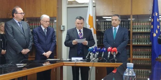 &Nu;&omicron;&mu;&iota;&kappa;ή &Upsilon;&pi;&eta;&rho;&epsilon;&sigma;ί&alpha;: &Iota;&delta;&iota;&alpha;ί&tau;&epsilon;&rho;&alpha; &epsilon;&mu;&pi;&epsilon;&rho;&iota;&sigma;&tau;&alpha;&tau;&omega;&mu;έ&nu;&eta; &eta; έ&kappa;&theta;&epsilon;&sigma;&eta; &tau;&eta;&sigmaf; &Epsilon;&pi;&iota;&tau;&rho;&omicron;&pi;ή&sigmaf;, &mu;&epsilon; &xi;&epsilon;&kappa;ά&theta;&alpha;&rho;&alpha; &epsilon;&upsilon;&rho;ή&mu;&alpha;&tau;&alpha;...