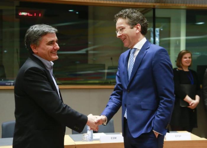 Eurogroup: &Sigma;&upsilon;&mu;&phi;&omega;&nu;ί&alpha; &gamma;&iota;&alpha; &epsilon;&pi;&iota;&sigma;&tau;&rho;&omicron;&phi;ή &tau;&eta;&sigmaf; &tau;&rho;ό&iota;&kappa;&alpha;&sigmaf;&sigma;&tau;&eta;&nu; &Alpha;&theta;ή&nu;&alpha;