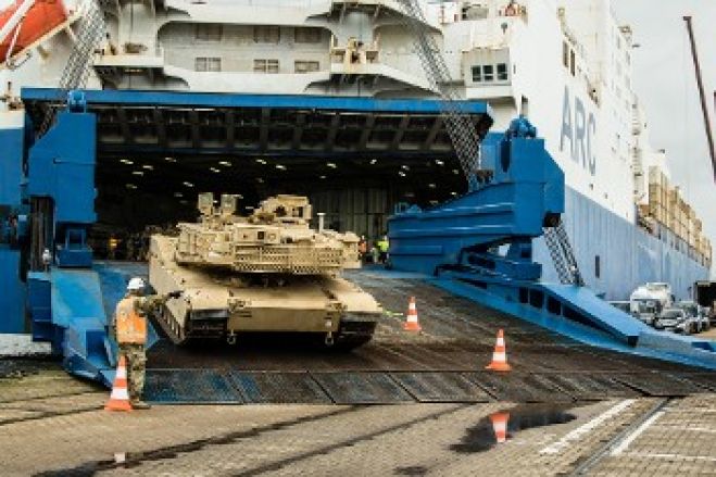 &Pi;&alpha;&nu;&alpha;&gamma;&iota;&omega;&tau;ό&pi;&omicron;&upsilon;&lambda;&omicron;&sigmaf;: &Eta; &Alpha;&lambda;&epsilon;&xi;&alpha;&nu;&delta;&rho;&omicron;ύ&pi;&omicron;&lambda;&eta; &sigma;&tau;&eta;&rho;ί&zeta;&epsilon;&iota; &tau;&iota;&sigmaf; &Nu;&Alpha;&Tau;&Omicron;&iota;&kappa;έ&sigmaf; &epsilon;&pi;&iota;&chi;&epsilon;&iota;&rho;ή&sigma;&epsilon;&iota;&sigmaf; &kappa;&alpha;&tau;ά &tau;&eta;&sigmaf; &Rho;&omega;&sigma;ί&alpha;&sigmaf;