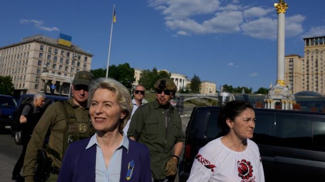 &Eta; &epsilon;&nu;&tau;&alpha;&xi;&iota;&alpha;&kappa;ή &delta;&iota;&alpha;&delta;&iota;&kappa;&alpha;&sigma;ί&alpha; &tau;&eta;&sigmaf; &Omicron;&upsilon;&kappa;&rho;&alpha;&nu;ί&alpha;&sigmaf; &sigma;&tau;&eta;&nu; &Epsilon;&Epsilon; &mu;&pi;&omicron;&rho;&epsilon;ί &nu;&alpha; &delta;&iota;&alpha;&rho;&kappa;έ&sigma;&epsilon;&iota; &delta;&epsilon;&kappa;&alpha;&epsilon;&tau;ί&epsilon;&sigmaf;