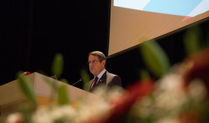 &Delta;&epsilon;&nu; &theta;έ&lambda;&omicron;&upsilon;&nu; &nu;&alpha; &kappa;ά&nu;&omicron;&upsilon;&nu; &beta;ή&mu;&alpha;, &pi;&rho;&omicron;&kappa;&epsilon;&iota;&mu;έ&nu;&omicron;&upsilon; &nu;&alpha; &lambda;&upsilon;&theta;&epsilon;ί &tau;&omicron; &Kappa;&upsilon;&pi;&rho;&iota;&alpha;&kappa;ό