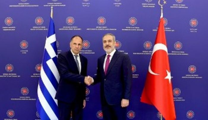 &Epsilon;&lambda;&lambda;&eta;&nu;&omicron;&tau;&omicron;&upsilon;&rho;&kappa;&iota;&kappa;ά: &Alpha;&pi;' &tau;&omicron; &Beta;ί&lambda;&nu;&iota;&omicron;&upsilon;&sigmaf; &sigma;&tau;&eta; &Chi;ά&gamma;&eta; &mu;&epsilon; &Nu;&Alpha;&Tau;&Omicron;&iota;&kappa;ό &laquo;&chi;ά&rho;&tau;&eta;&raquo;