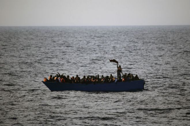 &Pi;&epsilon;&rho;&iota;&sigma;&sigma;ό&tau;&epsilon;&rho;&omicron;&iota; &alpha;&pi;ό 7.000 &pi;&rho;ό&sigma;&phi;&upsilon;&gamma;&epsilon;&sigmaf; &phi;&tau;ά&nu;&omicron;&upsilon;&nu; &sigma;ή&mu;&epsilon;&rho;&alpha; &sigma;&tau;&eta;&nu; &Iota;&tau;&alpha;&lambda;ί&alpha;