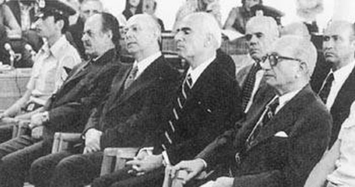 &Eta; &delta;ί&kappa;&eta; &tau;&omega;&nu; &pi;&rho;&omega;&tau;&alpha;&iota;&tau;ί&omega;&nu; &tau;&eta;&sigmaf; &chi;&omicron;ύ&nu;&tau;&alpha;&sigmaf; &tau;&omega;&nu; &Alpha;&theta;&eta;&nu;ώ&nu;