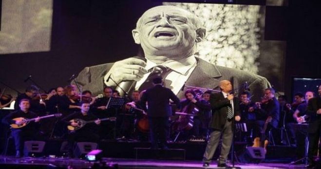 &Delta;&eta;&mu;ή&tau;&rho;&eta;&sigmaf; &Mu;&eta;&tau;&rho;&omicron;&pi;ά&nu;&omicron;&sigmaf;: &laquo;Ό&chi;&iota;, &delta;&epsilon;&nu; &epsilon;ί&mu;&alpha;&iota; &mu;&alpha;&zeta;ί &tau;&omicron;&upsilon;&sigmaf;, &epsilon;ί&mu;&alpha;&iota; &alpha;&upsilon;&tau;ό &pi;&omicron;&upsilon; &theta;έ&lambda;&omega;&raquo;