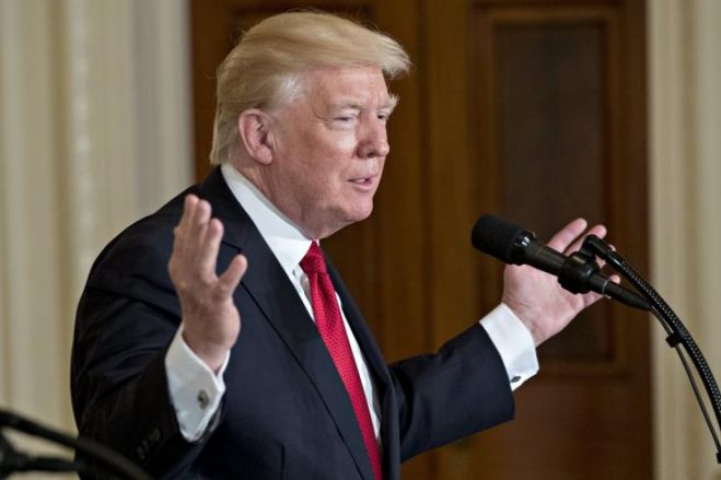 &Sigma;&tau;&omicron; &chi;&alpha;&mu;&eta;&lambda;ό&tau;&epsilon;&rho;&omicron; &epsilon;&pi;ί&pi;&epsilon;&delta;&omicron; &eta; &delta;&eta;&mu;&omicron;&tau;&iota;&kappa;ό&tau;&eta;&tau;&alpha; &tau;&omicron;&upsilon; &Tau;&rho;&alpha;&mu;&pi;