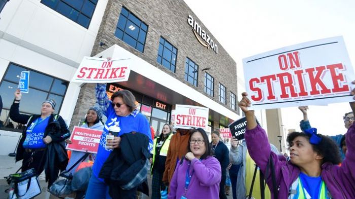 &Alpha;&pi;&epsilon;&rho;&gamma;ί&alpha; &sigma;&tau;&eta;&nu; &laquo;Amazon&raquo; &sigma;&epsilon; &pi;&epsilon;&rho;&iota;&sigma;&sigma;ό&tau;&epsilon;&rho;&epsilon;&sigmaf; &alpha;&pi;ό 30 &chi;ώ&rho;&epsilon;&sigmaf; &tau;&omicron;&upsilon; &kappa;ό&sigma;&mu;&omicron;&upsilon;
