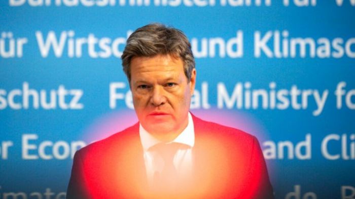 &Gamma;&epsilon;&rho;&mu;&alpha;&nu;ί&alpha;: &Kappa;&lambda;&epsilon;ί&sigma;&iota;&mu;&omicron; &beta;&iota;&omicron;&mu;&eta;&chi;&alpha;&nu;&iota;ώ&nu; &kappa;&alpha;&iota; &alpha;&pi;&omicron;&lambda;ύ&sigma;&epsilon;&iota;&sigmaf;, &alpha;&nu; &sigma;&upsilon;&nu;&epsilon;&chi;&iota;&sigma;&tau;&epsilon;ί &eta; έ&lambda;&lambda;&epsilon;&iota;&psi;&eta; &alpha;&epsilon;&rho;ί&omicron;&upsilon;