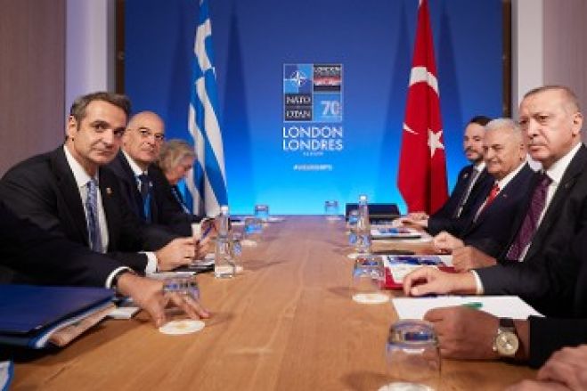 &Kappa;&lambda;&iota;&mu;&alpha;&kappa;ώ&nu;&epsilon;&tau;&alpha;&iota; &eta; &tau;&omicron;&upsilon;&rho;&kappa;&iota;&kappa;ή &epsilon;&pi;&iota;&theta;&epsilon;&tau;&iota;&kappa;ό&tau;&eta;&tau;&alpha;: &Sigma;&epsilon; &Nu;&Alpha;&Tau;&Omicron;&iota;&kappa;ό &laquo;&epsilon;&pi;&iota;&sigma;&tau;&omicron;&lambda;ό&chi;&alpha;&rho;&tau;&omicron;&raquo; &sigma;&upsilon;&nu;&epsilon;&chi;ί&zeta;&epsilon;&tau;&alpha;&iota; &tau;&omicron; &iota;&mu;&pi;&epsilon;&rho;&iota;&alpha;&lambda;&iota;&sigma;&tau;&iota;&kappa;ό &pi;&alpha;&zeta;ά&rho;&iota;