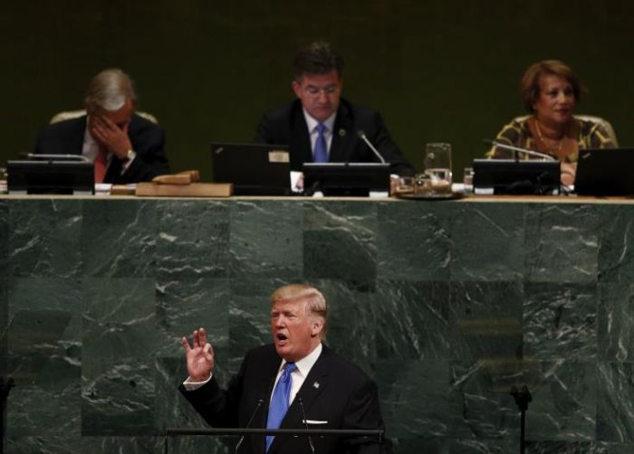 &Tau;ύ&mu;&pi;&alpha;&nu;&alpha; &pi;&omicron;&lambda;έ&mu;&omicron;&upsilon; &beta;ά&rho;&epsilon;&sigma;&epsilon; &omicron; &Nu;&tau;ό&nu;&alpha;&lambda;&nu;&tau; &Tau;&rho;&alpha;&mu;&pi; &alpha;&pi;ό &tau;&omicron; &beta;ή&mu;&alpha; &tau;&eta;&sigmaf; &Gamma;&epsilon;&nu;&iota;&kappa;ή&sigmaf; &Sigma;&upsilon;&nu;έ&lambda;&epsilon;&upsilon;&sigma;&eta;&sigmaf; &tau;&omicron;&upsilon; &Omicron;&Eta;&Epsilon;