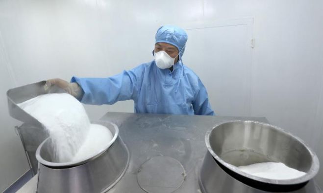 &Sigma;&tau;&eta; &chi;&lambda;&omega;&rho;&omicron;&kappa;ί&nu;&eta; &epsilon;&pi;&epsilon;&nu;&delta;ύ&epsilon;&iota; &eta; Bayer &sigma;&tau;&eta; &mu;ά&chi;&eta; &kappa;&alpha;&tau;ά &tau;&omicron;&upsilon; &kappa;&omicron;&rho;&omega;&nu;&omicron;ϊ&omicron;ύ