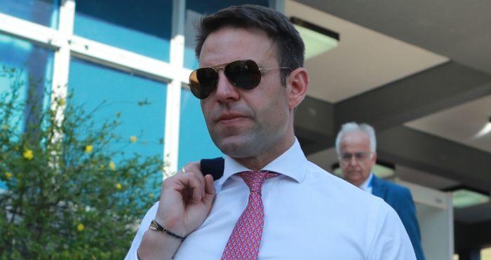 &laquo;&Pi;&alpha;&tau;&rho;ί&sigmaf;, &theta;&rho;&eta;&sigma;&kappa;&epsilon;ί&alpha;, &omicron;&iota;&kappa;&omicron;&gamma;έ&nu;&epsilon;&iota;&alpha;&raquo; &sigma;&epsilon; &epsilon;&kappa;&delta;&omicron;&chi;ή &Kappa;&alpha;&sigma;&sigma;&epsilon;&lambda;ά&kappa;&eta;