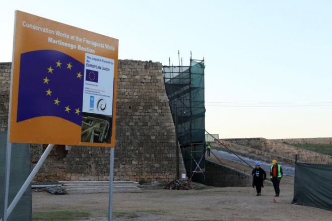 &Sigma;&eta;&mu;&epsilon;ί&omicron; &epsilon;&nu;ό&tau;&eta;&tau;&alpha;&sigmaf; &omicron; &pi;&omicron;&lambda;&iota;&tau;&iota;&sigma;&mu;ό&sigmaf;