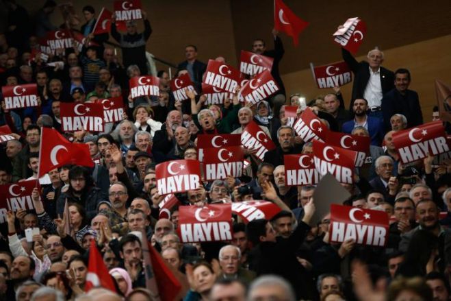 &Omicron;&iota; &delta;&upsilon;&nu;&alpha;&mu;&iota;&kappa;έ&sigmaf; &tau;&omicron;&upsilon; &delta;&eta;&mu;&omicron;&psi;&eta;&phi;ί&sigma;&mu;&alpha;&tau;&omicron;&sigmaf; &sigma;&tau;&eta;&nu; &Tau;&omicron;&upsilon;&rho;&kappa;ί&alpha;