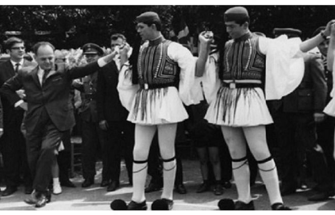 «Μια χούντα μας χρειάζεται»…