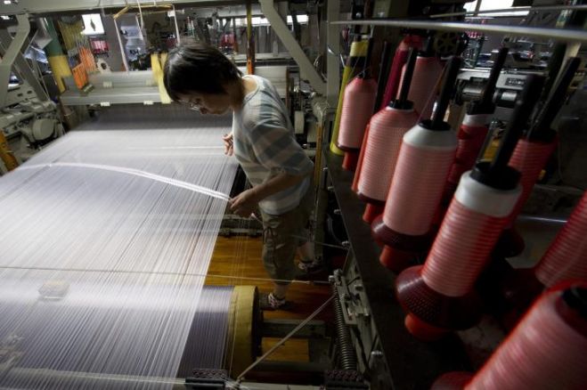 Έ&nu;&alpha; &epsilon;&kappa;&alpha;&tau;&omicron;&mu;&mu;ύ&rho;&iota;&omicron; &omicron;&iota; &xi;έ&nu;&omicron;&iota; &epsilon;&rho;&gamma;ά&tau;&epsilon;&sigmaf; &sigma;&tau;&eta;&nu; &Iota;&alpha;&pi;&omega;&nu;ί&alpha; &tau;&omicron; 2016