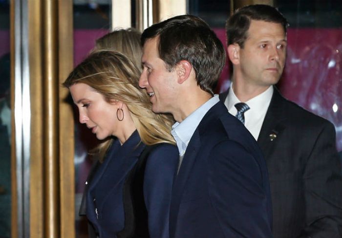 &Omicron; &gamma;&alpha;&mu;&pi;&rho;ό&sigmaf; &tau;&omicron;&upsilon; &Nu;&tau;ό&nu;&alpha;&lambda;&nu;&tau; &Tau;&rho;&alpha;&mu;&pi;, &alpha;&nu;ώ&tau;&alpha;&tau;&omicron;&sigmaf; &sigma;ύ&mu;&beta;&omicron;&upsilon;&lambda;&omicron;&sigmaf; &sigma;&tau;&omicron; &Lambda;&epsilon;&upsilon;&kappa;ό &Omicron;ί&kappa;&omicron;