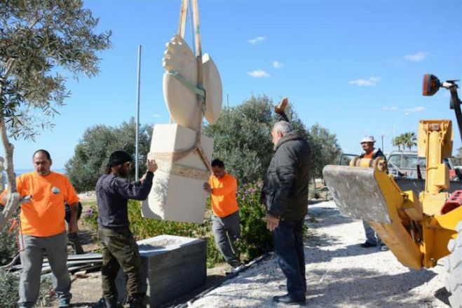 &Sigma;&tau;&omicron; &Pi;ά&rho;&kappa;&omicron; &Gamma;&lambda;&upsilon;&pi;&tau;&iota;&kappa;ή&sigmaf; &tau;&alpha; έ&rho;&gamma;&alpha; &tau;&eta;&sigmaf; &Alpha; &Phi;ά&sigma;&eta;&sigmaf; &tau;&omicron;&upsilon; 4&omicron;&upsilon; &Sigma;&upsilon;&mu;&pi;&omicron;&sigma;ί&omicron;&upsilon; &Gamma;&lambda;&upsilon;&pi;&tau;&iota;&kappa;ή&sigmaf; &Alpha;&gamma;ί&alpha;&sigmaf; &Nu;ά&pi;&alpha;&sigmaf;