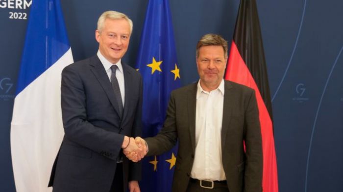 &Gamma;&epsilon;&rho;&mu;&alpha;&nu;ί&alpha; &kappa;&alpha;&iota; &Gamma;&alpha;&lambda;&lambda;ί&alpha; &epsilon;&tau;&omicron;&iota;&mu;ά&zeta;&omicron;&nu;&tau;&alpha;&iota; &gamma;&iota;&alpha; &delta;&iota;&alpha;&kappa;&omicron;&pi;ή &tau;&eta;&sigmaf; &rho;&omicron;ή&sigmaf; &alpha;&epsilon;&rho;ί&omicron;&upsilon; &alpha;&pi;ό &tau;&eta;&nu; &Rho;&omega;&sigma;ί&alpha;