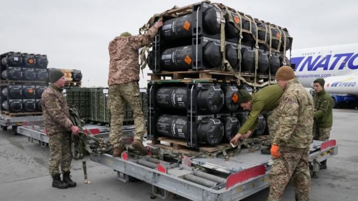 &Eta;&Pi;&Alpha;: Ό&pi;&lambda;&alpha; 3 &delta;&iota;&sigmaf; &delta;&omicron;&lambda;&alpha;&rho;ί&omega;&nu; &sigma;&tau;&eta;&nu; &Omicron;&upsilon;&kappa;&rho;&alpha;&nu;ί&alpha; &alpha;&nu;&alpha;&kappa;&omicron;ί&nu;&omega;&sigma;&epsilon; &omicron; &Tau;&zeta;&omicron; &Mu;&pi;ά&iota;&nu;&tau;&epsilon;&nu;