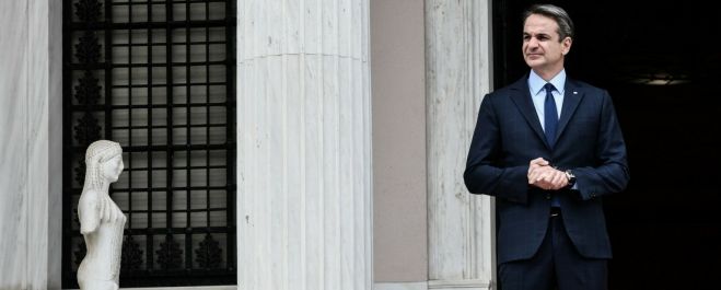 New York Times &gamma;&iota;&alpha; &tau;&iota;&sigmaf; &upsilon;&pi;&omicron;&kappa;&lambda;&omicron;&pi;έ&sigmaf;: &Sigma;&kappa;ά&nu;&delta;&alpha;&lambda;&omicron; &pi;&omicron;&upsilon; &theta;&upsilon;&mu;ί&zeta;&epsilon;&iota; &tau;&eta; &sigma;&tau;&rho;&alpha;&tau;&iota;&omega;&tau;&iota;&kappa;ή &delta;&iota;&kappa;&tau;&alpha;&tau;&omicron;&rho;ί&alpha; &sigma;&tau;&eta;&nu; &Epsilon;&lambda;&lambda;ά&delta;&alpha;