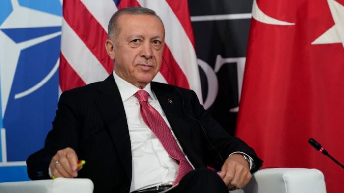 &Nu;έ&epsilon;&sigmaf; &alpha;&pi;&epsilon;&iota;&lambda;έ&sigmaf; &gamma;&iota;&alpha; &tau;&alpha; &epsilon;&lambda;&lambda;&eta;&nu;&iota;&kappa;ά &nu;&eta;&sigma;&iota;ά &alpha;&pi;ό &tau;&omicron;&nu; &Epsilon;&rho;&nu;&tau;&omicron;&gamma;ά&nu;