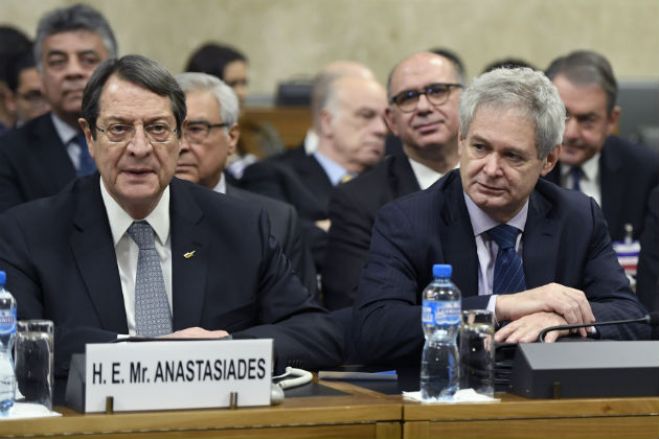 Έ&nu;&tau;&omicron;&nu;&eta; &kappa;&rho;&iota;&tau;&iota;&kappa;ή &Alpha;&Kappa;&Epsilon;&Lambda; &sigma;&tau;&omicron;&nu; &pi;&rho;ό&epsilon;&delta;&rho;&omicron; &Alpha;&nu;&alpha;&sigma;&tau;&alpha;&sigma;&iota;ά&delta;&eta; &kappa;&alpha;&iota; &tau;&omicron;&upsilon;&sigmaf; &chi;&epsilon;&iota;&rho;&iota;&sigma;&mu;&omicron;ύ&sigmaf; &tau;&omicron;&upsilon;