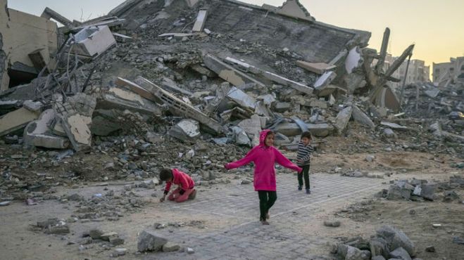 &Mu;&pi;ί&zeta;&nu;&epsilon;&sigmaf; &sigma;&tau;&alpha; &sigma;&upsilon;&nu;&tau;&rho;ί&mu;&mu;&iota;&alpha; &tau;&omega;&nu; &pi;&omicron;&lambda;έ&mu;&omega;&nu;