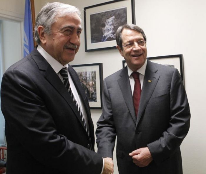 &Kappa;&upsilon;&pi;&rho;&iota;&alpha;&kappa;ό: Έ&nu;&alpha;&rho;&xi;&eta; &sigma;&upsilon;&nu;&omicron;&mu;&iota;&lambda;&iota;ώ&nu; &upsilon;&pi;ό &tau;&eta; &sigma;&kappa;&iota;ά &delta;ύ&omicron; &pi;&omicron;&lambda;ύ &sigma;&eta;&mu;&alpha;&nu;&tau;&iota;&kappa;ώ&nu; &pi;&alpha;&rho;&alpha;&mu;έ&tau;&rho;&omega;&nu;