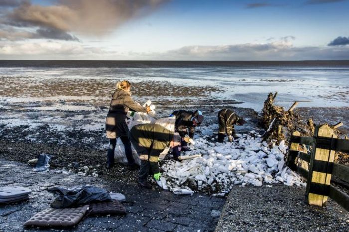 &Phi;&omicron;&rho;&tau;ί&omicron; &mu;&epsilon; &epsilon;&pi;&iota;&kappa;ί&nu;&delta;&upsilon;&nu;&alpha; &chi;&eta;&mu;&iota;&kappa;ά &epsilon;&kappa;&beta;&rho;ά&sigma;&theta;&eta;&kappa;&epsilon; &sigma;&epsilon; &omicron;&lambda;&lambda;&alpha;&nu;&delta;&iota;&kappa;ή &pi;&alpha;&rho;&alpha;&lambda;ί&alpha;