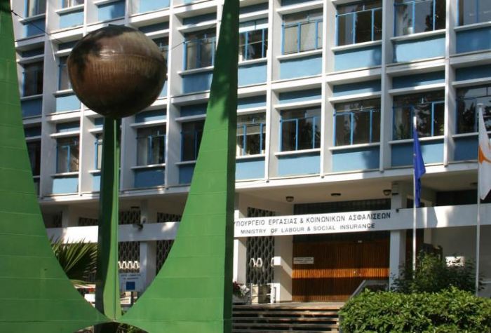 &Mu;&epsilon;&iota;ώ&theta;&eta;&kappa;&epsilon; &tau;&omicron; &pi;&omicron;&sigma;ό &kappa;&alpha;&iota; &omicron; &alpha;&rho;&iota;&theta;&mu;ό&sigmaf; &delta;&iota;&kappa;&alpha;&iota;&omicron;ύ&chi;&omega;&nu; &Tau;/&kappa; &tau;&omega;&nu; &kappa;&omicron;&iota;&nu;&omega;&nu;&iota;&kappa;ώ&nu; &alpha;&sigma;&phi;&alpha;&lambda;ί&sigma;&epsilon;&omega;&nu; &tau;&omicron; 2015