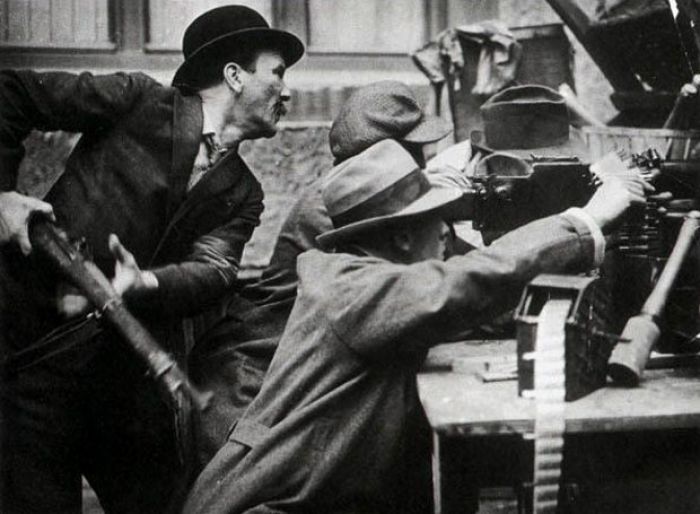 &Gamma;&epsilon;&rho;&mu;&alpha;&nu;ί&alpha;: &Eta; &epsilon;&pi;&alpha;&nu;ά&sigma;&tau;&alpha;&sigma;&eta; &tau;&omega;&nu; &Sigma;&pi;&alpha;&rho;&tau;&alpha;&kappa;&iota;&sigma;&tau;ώ&nu; &tau;o 1919