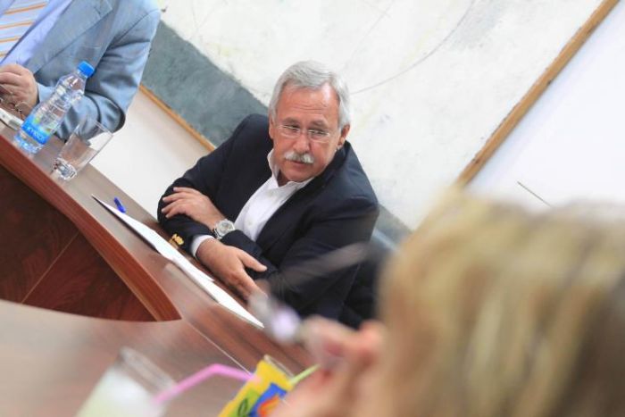 &Lambda;ύ&sigma;&epsilon;&iota;&sigmaf; &sigma;&epsilon; &pi;&rho;&omicron;&beta;&lambda;ή&mu;&alpha;&tau;&alpha; &kappa;&omicron;&iota;&nu;&omicron;&tau;ή&tau;&omega;&nu; &tau;&eta;&sigmaf; &Lambda;&epsilon;&mu;&epsilon;&sigma;&omicron;ύ