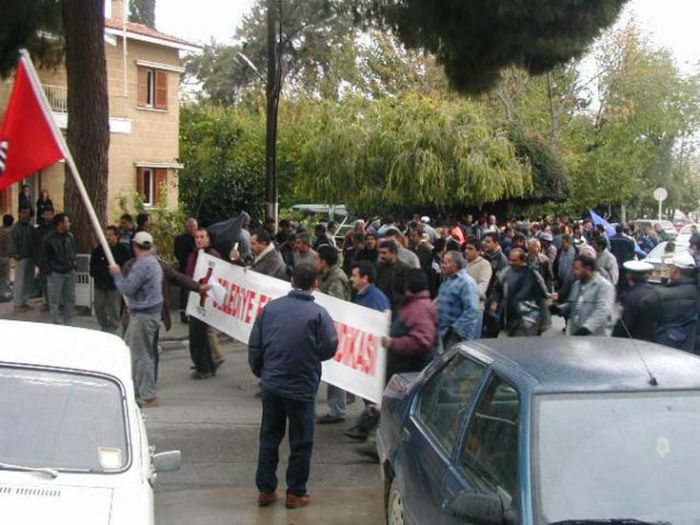 &Epsilon;&kappa;&sigma;&tau;&rho;&alpha;&tau;&epsilon;ί&alpha;&sigmaf; &phi;ί&mu;&omega;&sigma;&eta;&sigmaf; &tau;&eta;&sigmaf; &ldquo;Africa&rdquo; &alpha;&pi;ό &kappa;&upsilon;&beta;έ&rho;&nu;&eta;&sigma;&eta; &Epsilon;&rho;&nu;&tau;&omicron;&gamma;ά&nu;