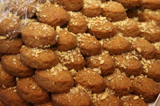 &Kappa;&omicron;&upsilon;&rho;&alpha;&mu;&pi;&iota;έ&sigmaf; vs &Mu;&epsilon;&lambda;&omicron;&mu;&alpha;&kappa;ά&rho;&omicron;&nu;&omicron;...