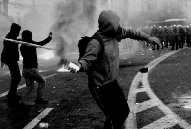 &Omicron; &phi;&alpha;&nu;&alpha;&tau;&iota;&sigma;&mu;ό&sigmaf; &epsilon;ί&nu;&alpha;&iota; &nu;έ&alpha; &iota;&delta;&epsilon;&omicron;&lambda;&omicron;&gamma;ί&alpha;;