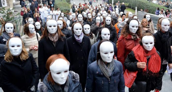 &Alpha;&pi;&omicron;&kappa;&alpha;&rho;&delta;&iota;&omega;&tau;&iota;&kappa;ά &tau;&alpha; &sigma;&tau;&omicron;&iota;&chi;&epsilon;ί&alpha; &epsilon;&nu;&delta;&omicron;&omicron;&iota;&kappa;&omicron;&gamma;&epsilon;&nu;&epsilon;&iota;&alpha;&kappa;ή&sigmaf; &beta;ί&alpha;&sigmaf;