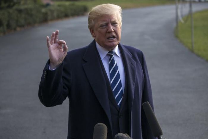 &Sigma;&tau;&eta;&nu; &tau;&epsilon;&lambda;&iota;&kappa;ή &phi;ά&sigma;&eta; &eta; &alpha;&pi;ό&phi;&alpha;&sigma;&eta; &tau;&omicron;&upsilon; &Tau;&rho;&alpha;&mu;&pi; &gamma;&iota;&alpha; &tau;&eta;&nu; &Iota;&epsilon;&rho;&omicron;&upsilon;&sigma;&alpha;&lambda;ή&mu;