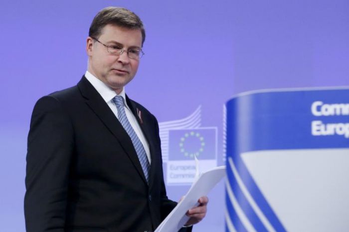 &Mu;&alpha;&kappa;&rho;&omicron;&omicron;&iota;&kappa;&omicron;&nu;&omicron;&mu;&iota;&kappa;έ&sigmaf; &alpha;&nu;&iota;&sigma;&omicron;&rho;&rho;&omicron;&pi;ί&epsilon;&sigmaf; &kappa;&alpha;&iota; &kappa;&alpha;&theta;&epsilon;&sigma;&tau;ώ&sigmaf; &Phi;&Pi;&Alpha; &sigma;&tau;&omicron; &epsilon;&pi;ί&kappa;&epsilon;&nu;&tau;&rho;&omicron; &tau;&omicron;&upsilon; ECOFIN